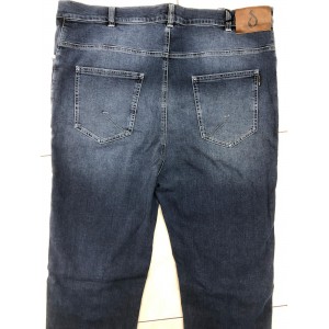 JEANS VIDOR TAGLIE FORTI - ANDREASS  125,00 €